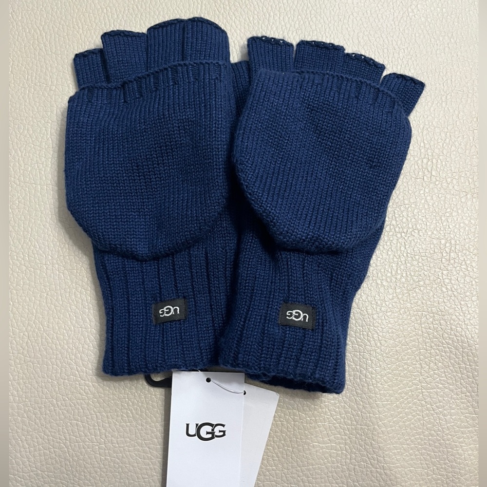 NWT - UGG Men's Wool Blended Knit Flip Mitten - Size L/XL